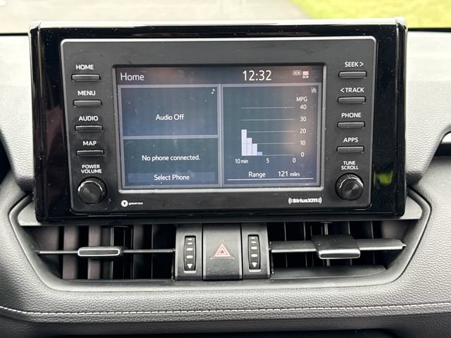 Used 2020 Toyota RAV4 XLE Premium AWD/4WD image 29