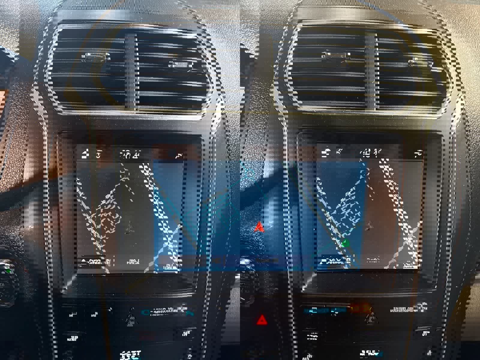 Used 2019 Ford Explorer Limited w/ Class III Trailer Tow Package image 26