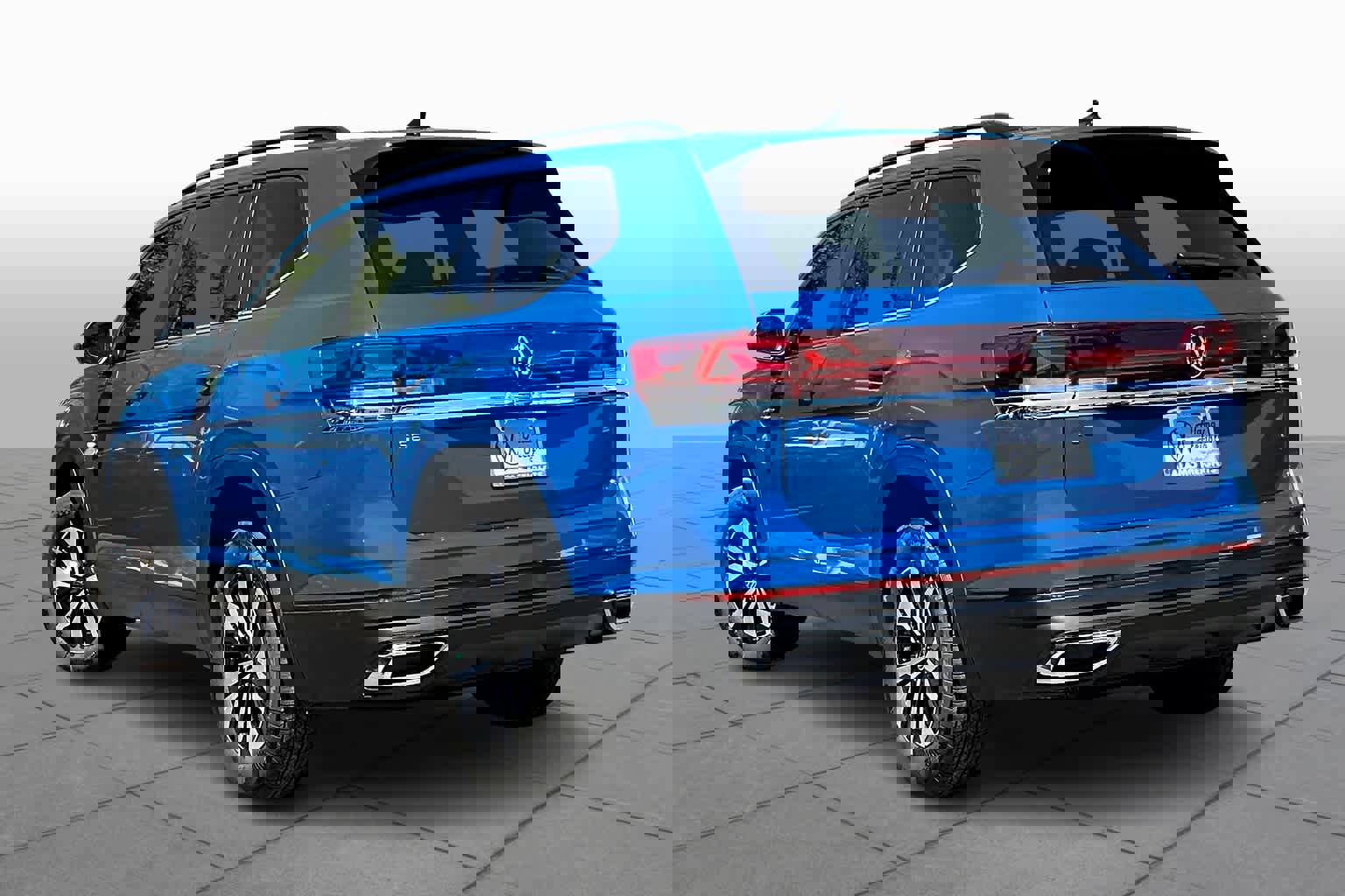 New 2025 Volkswagen Atlas SE image 12