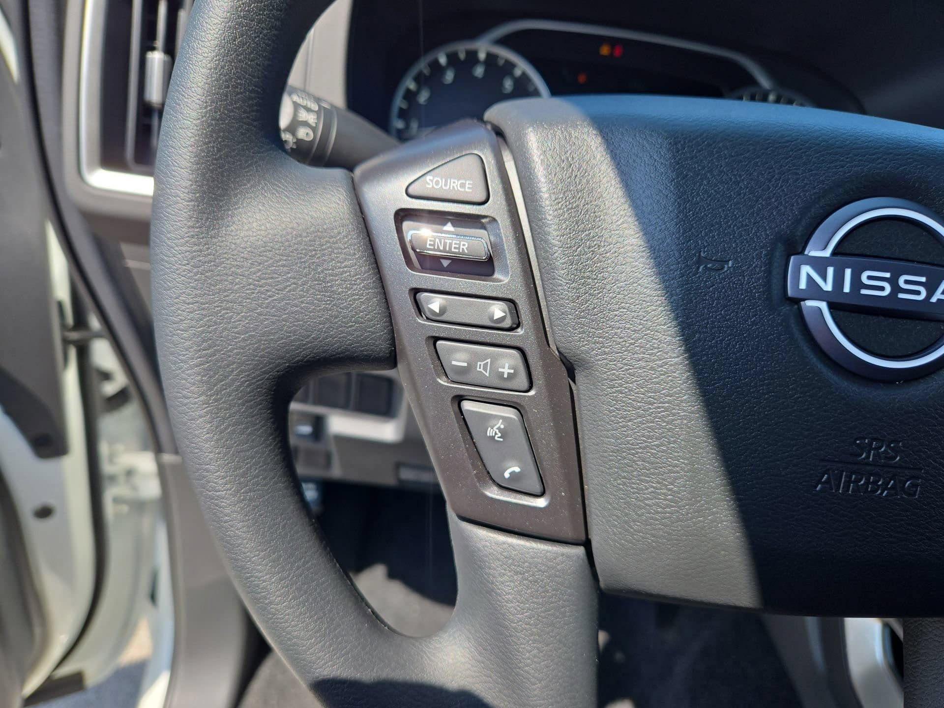 New 2025 Nissan Frontier SV AWD/4WD image 9