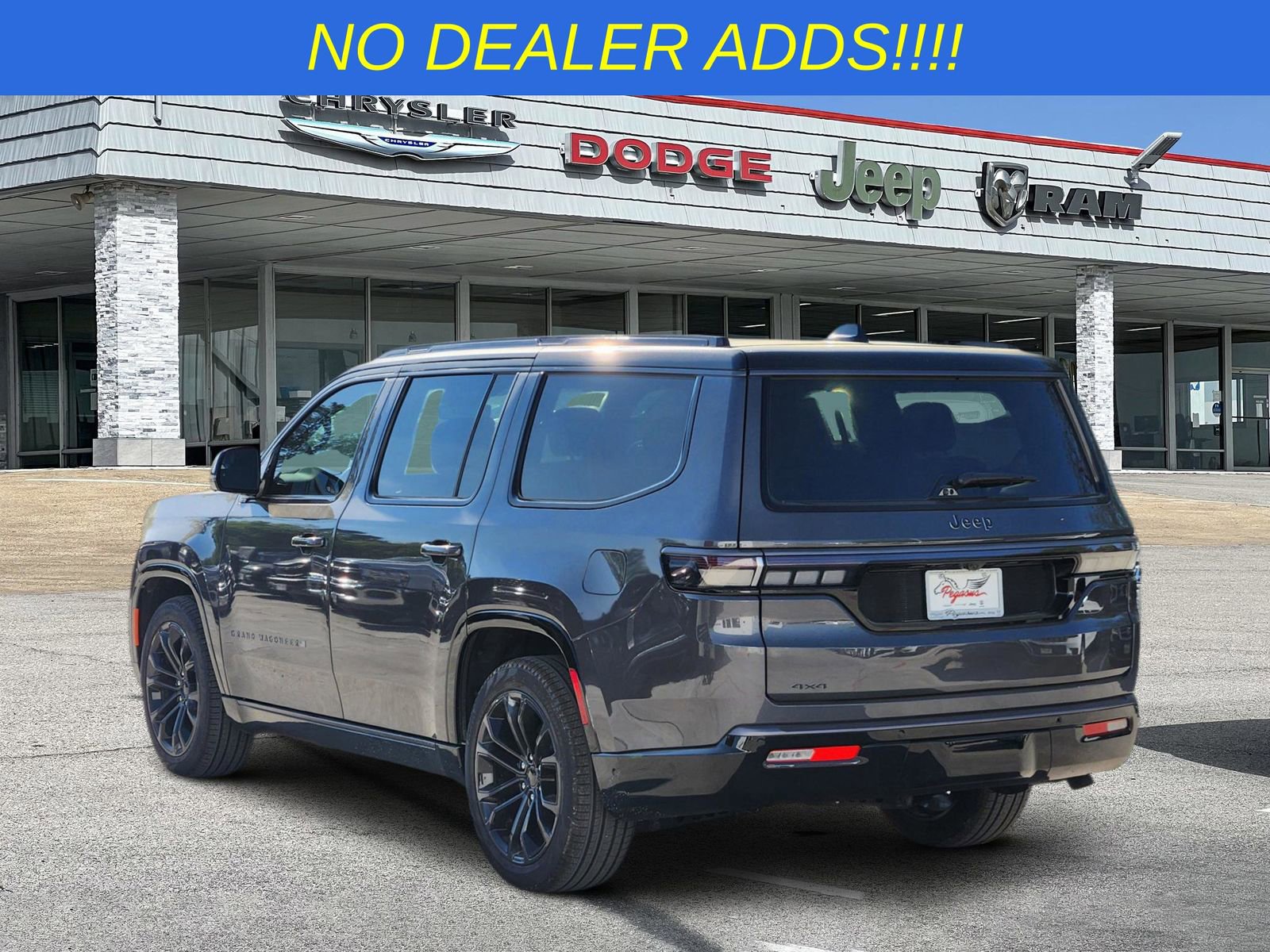 New 2026 Jeep Grand Wagoneer Summit w/ Rear Seat Video Group I image 4