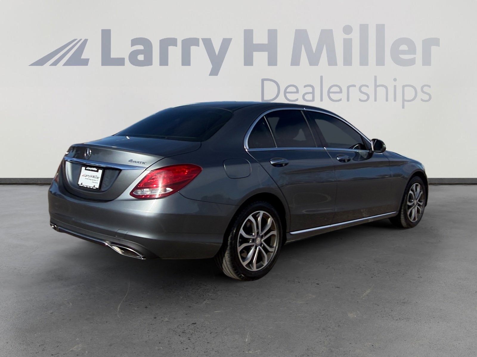 Used 2017 Mercedes-Benz C 300 4MATIC Sedan image 6