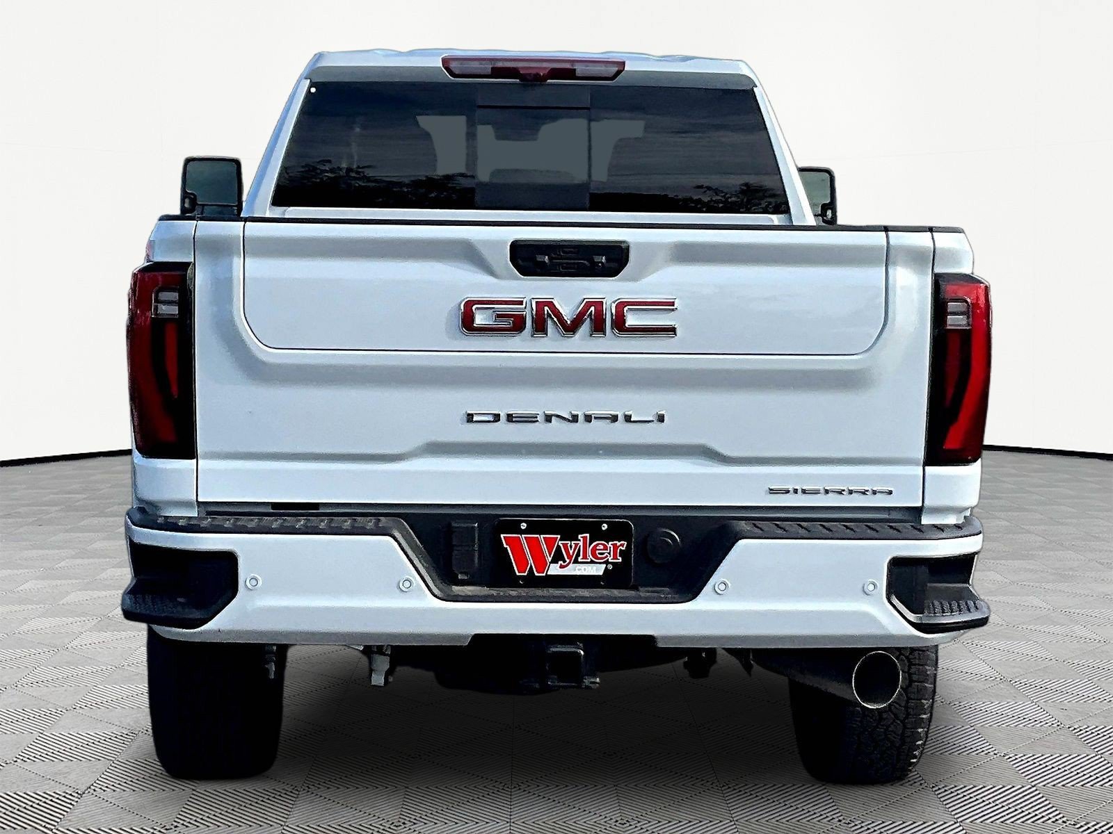 New 2026 GMC Sierra 3500 Denali w/ Denali Reserve Package AWD/4WD image 5