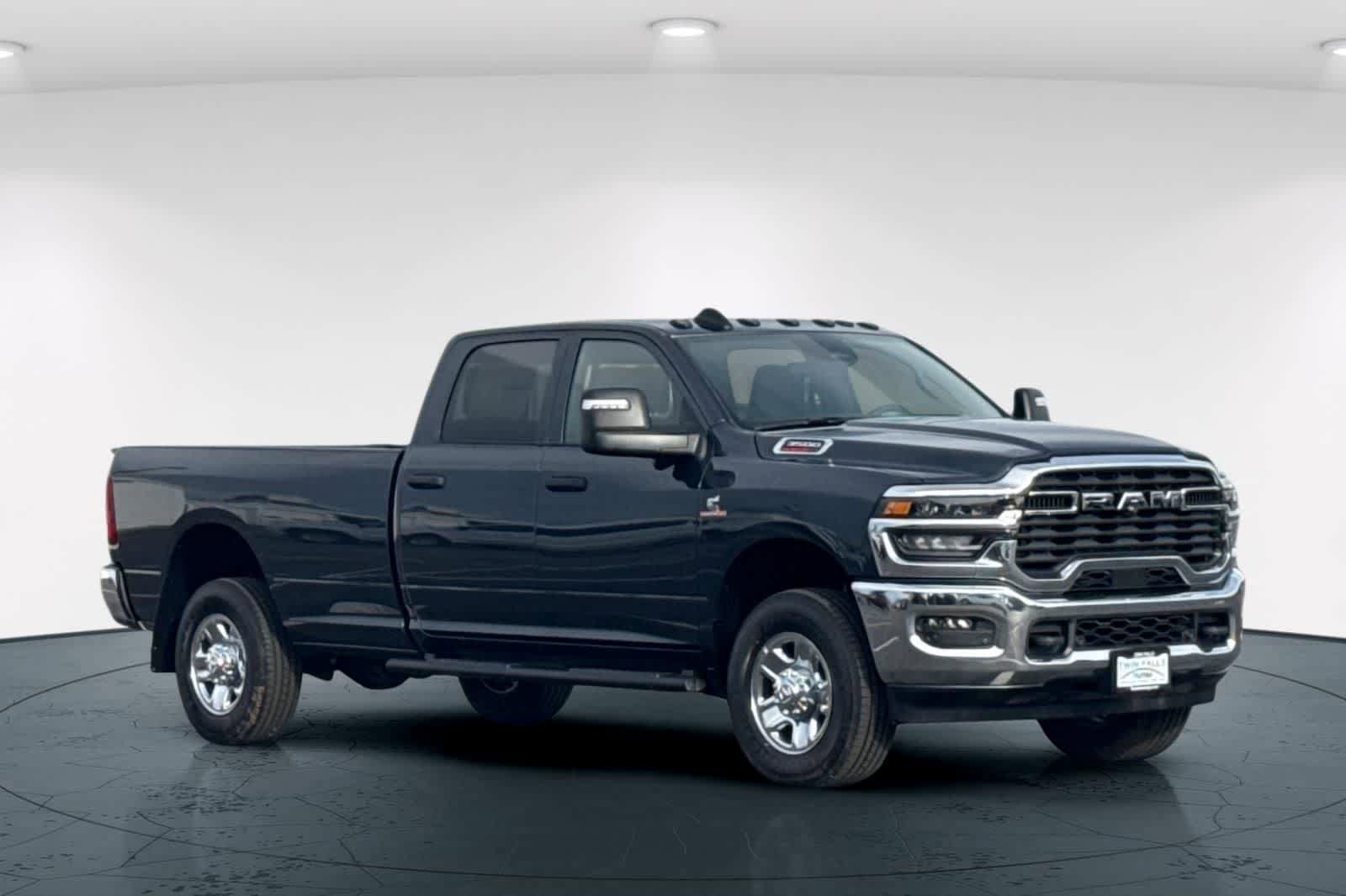 New 2026 RAM 3500 Tradesman AWD/4WD image 5