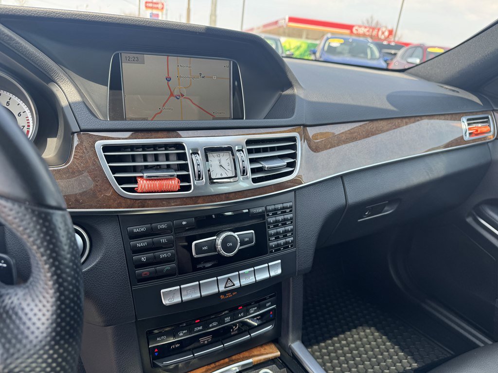 Used 2014 Mercedes-Benz E 350 4MATIC Sedan image 26