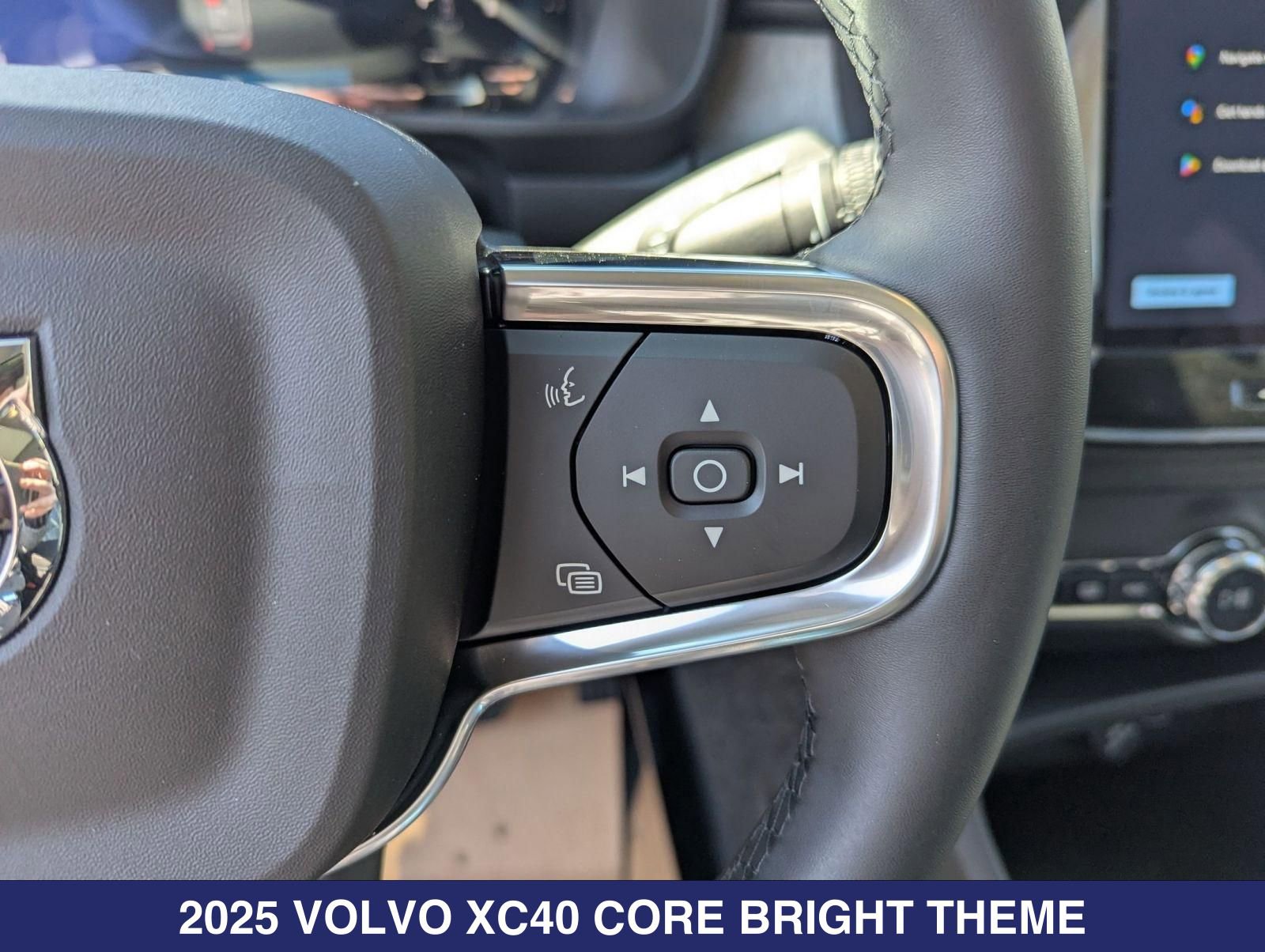 New 2025 Volvo XC40 B5 Core w/ Protection Package Premier AWD/4WD image 13