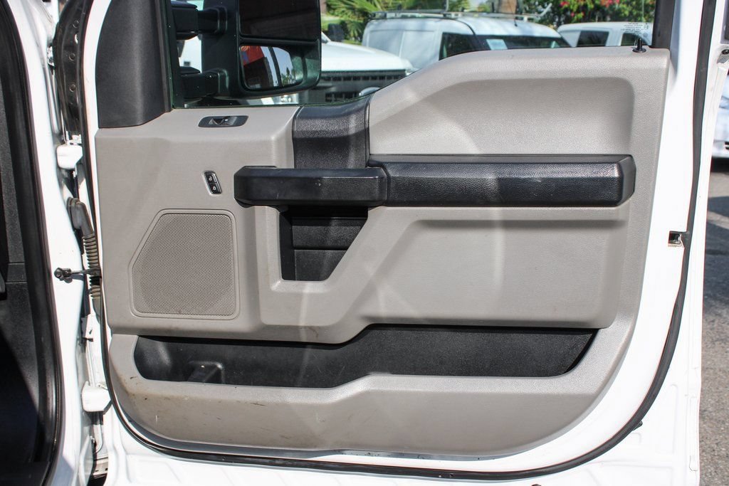 Used 2019 Ford F550 2WD Crew Cab Super Duty image 36
