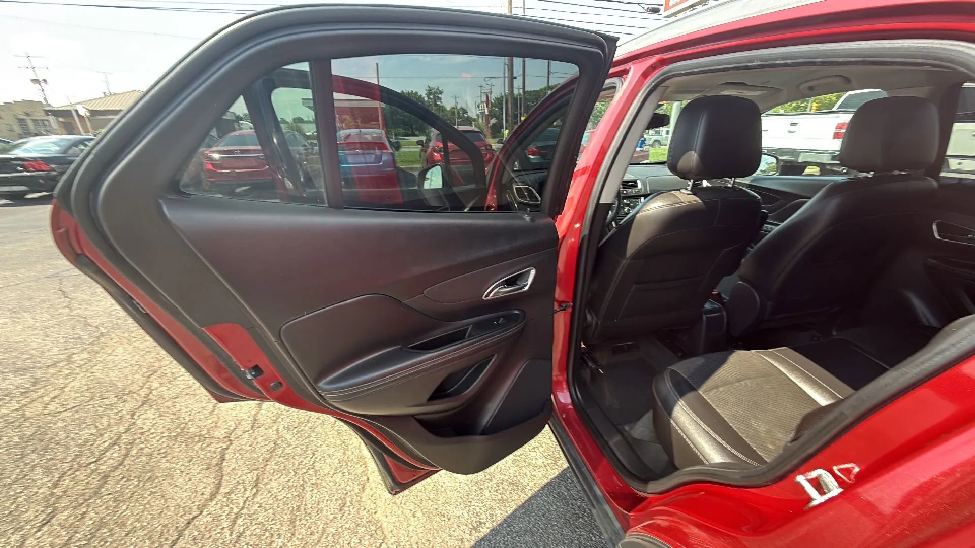 Used 2014 Buick Encore FWD image 12