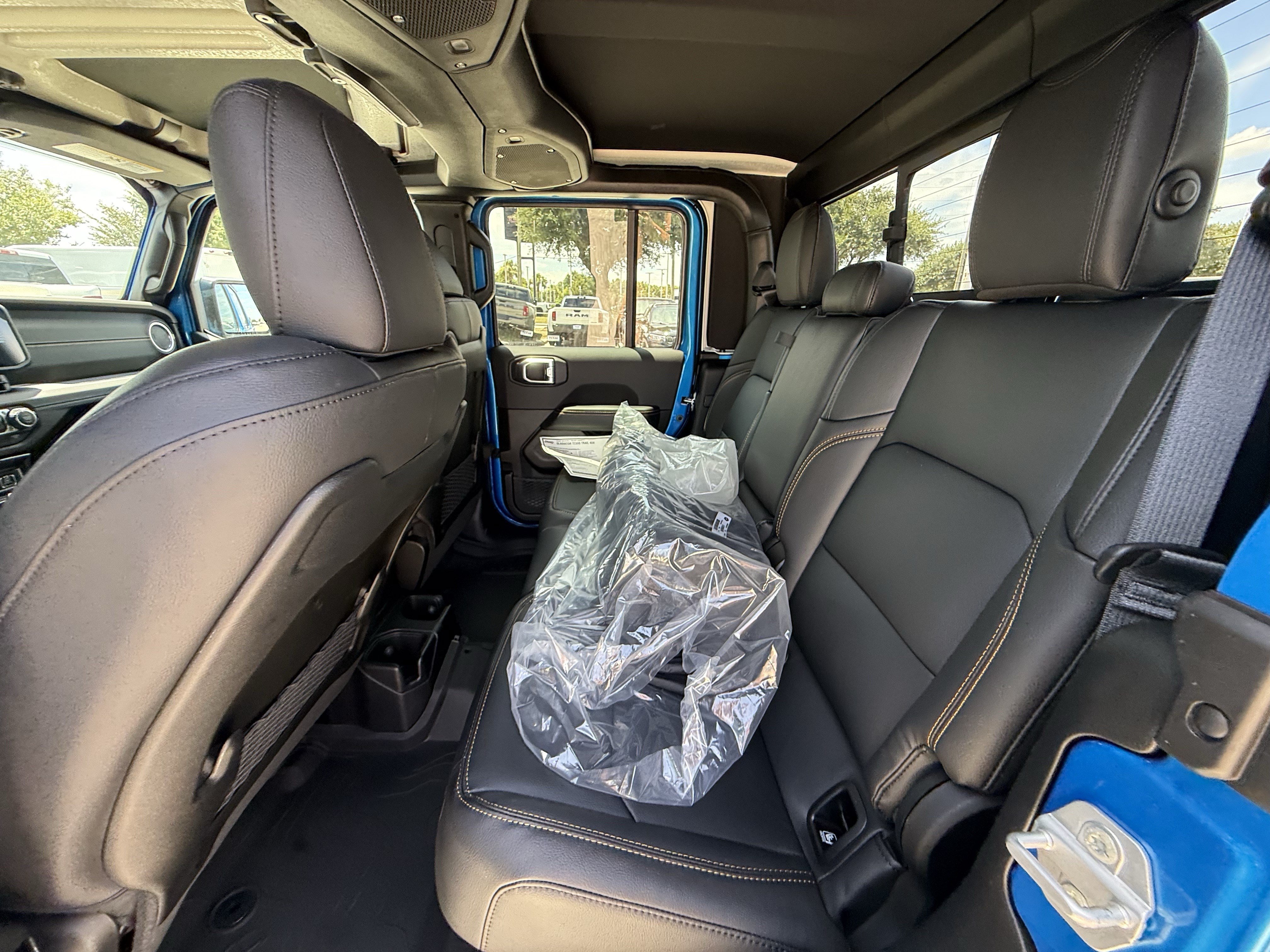 New 2026 Jeep Gladiator Sport AWD/4WD image 16