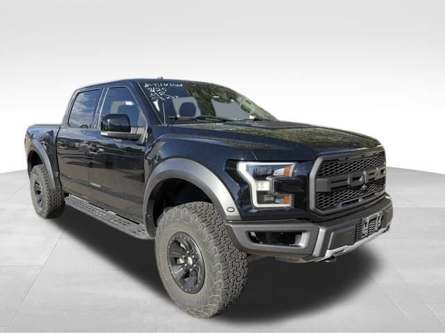 Used 2018 Ford F150 Raptor w/ Equipment Group 802A Luxury AWD/4WD image 25