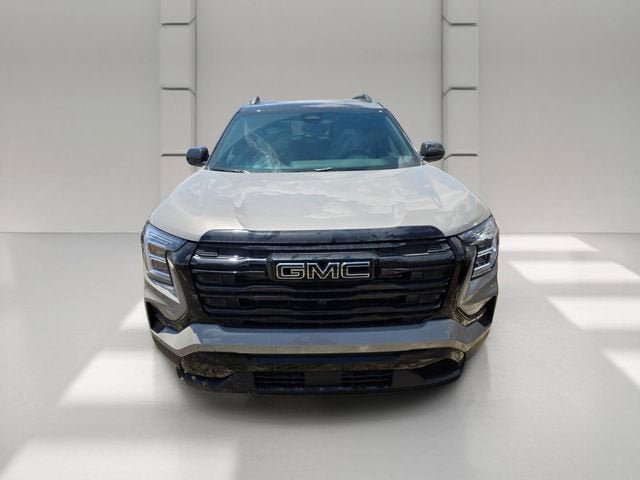 Used 2026 GMC Terrain Elevation w/ Elevation Premium Package FWD image 2