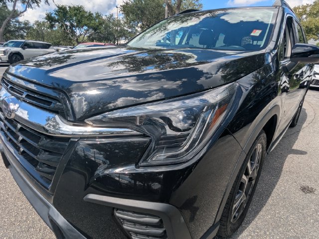 Used 2023 Subaru Ascent Limited AWD/4WD image 10