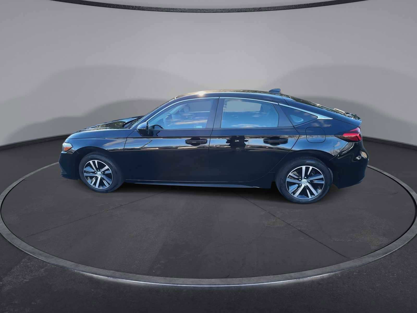 Used 2024 Honda Civic LX image 5