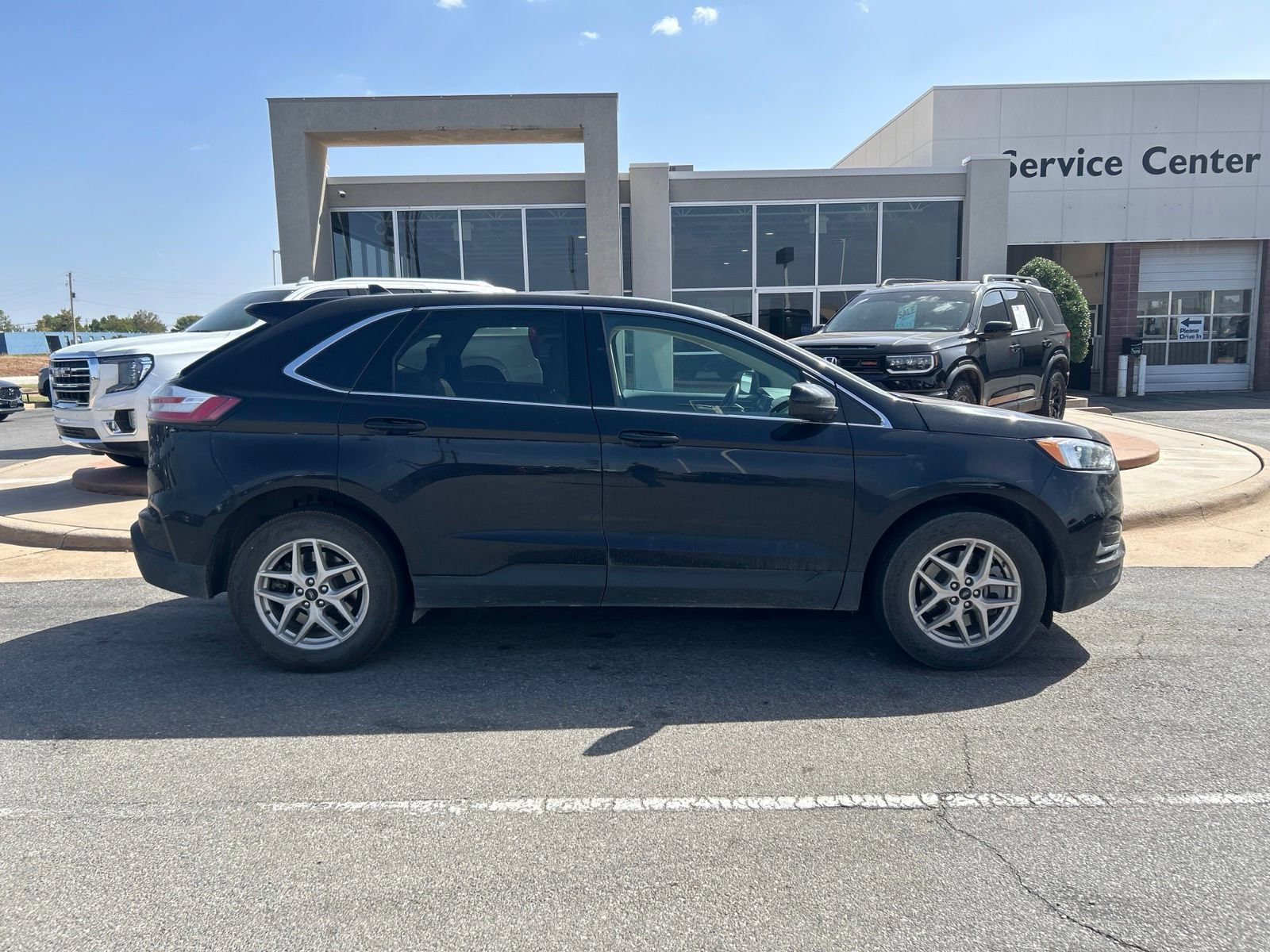 Used 2024 Ford Edge SEL AWD/4WD image 4