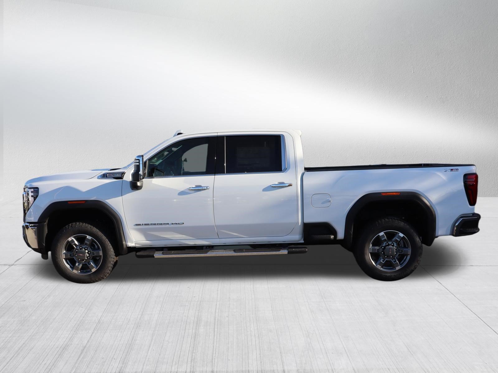 New 2026 GMC Sierra 3500 SLT w/ SLT Premium Package AWD/4WD image 4