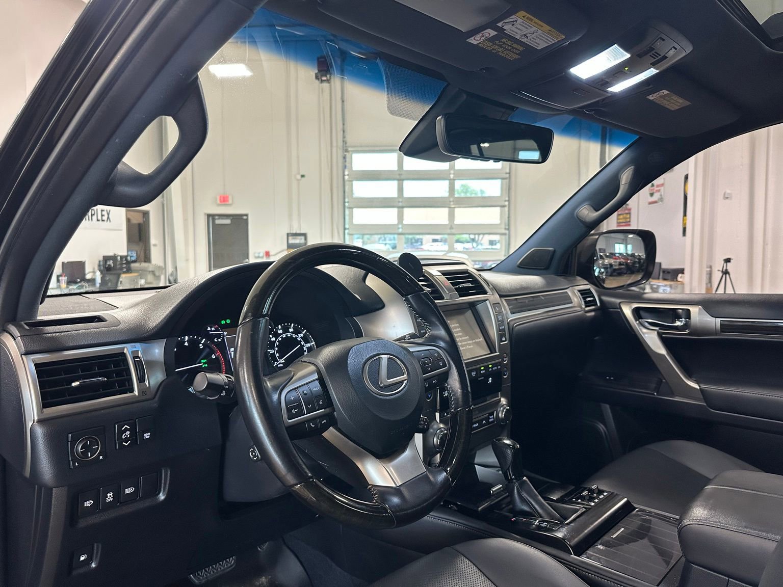 Used 2020 Lexus GX 460 Premium AWD/4WD image 14