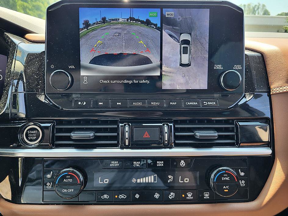 Used 2023 Nissan Pathfinder Platinum FWD image 26
