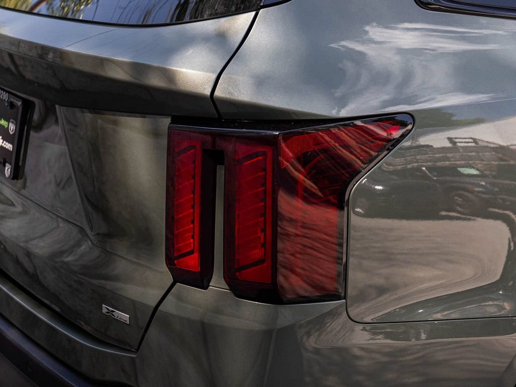 Used 2025 Kia Sorento X-Line EX AWD/4WD image 40