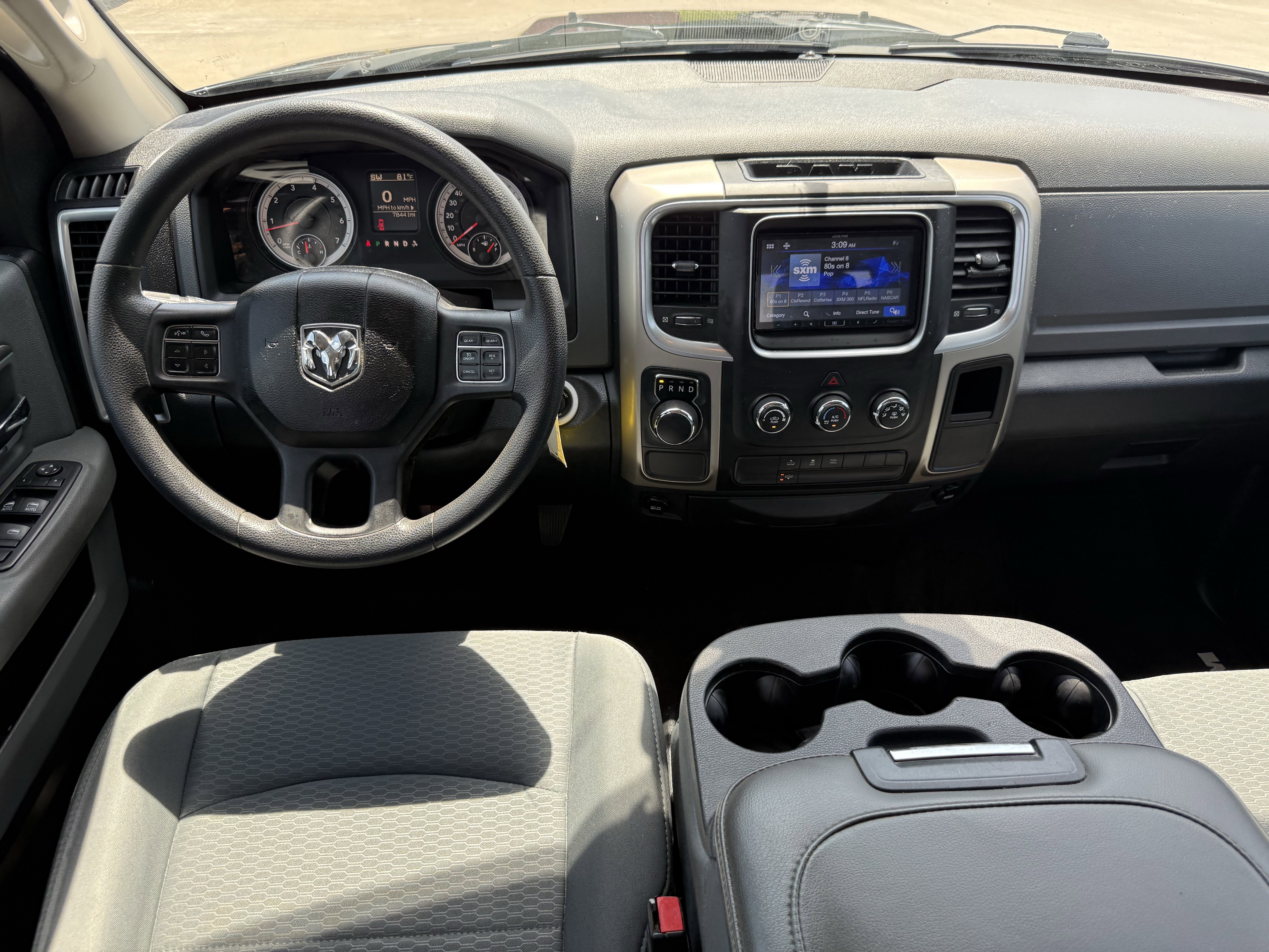 Used 2014 RAM 1500 Classic SLT RWD image 14