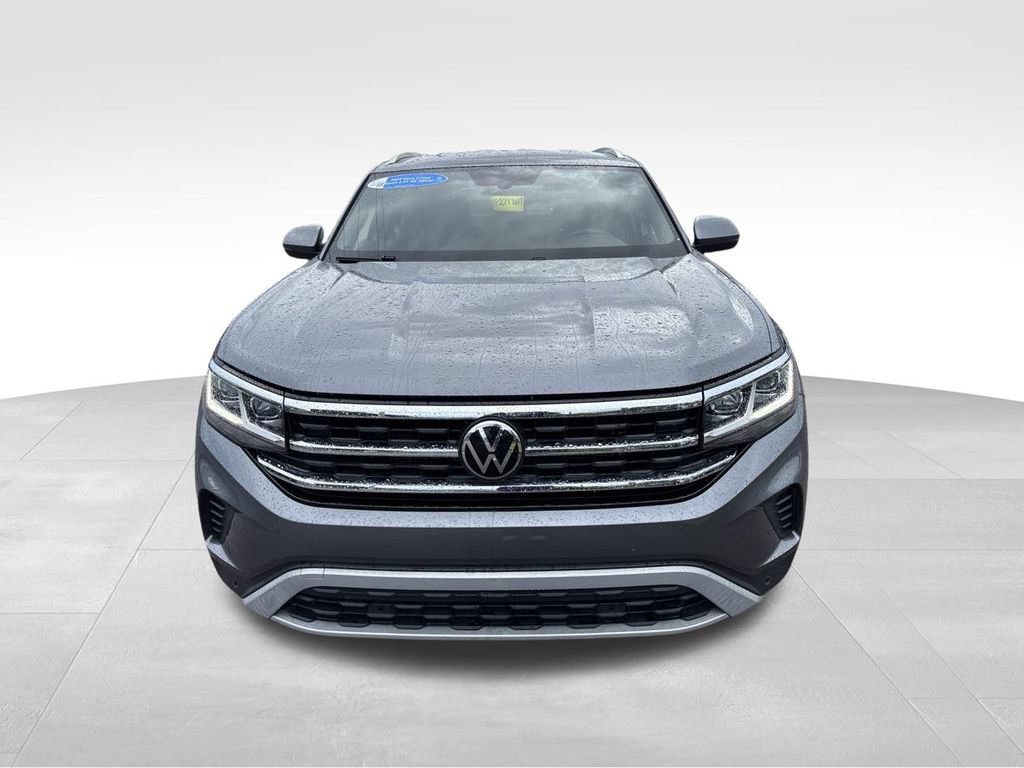 Certified 2023 Volkswagen Atlas Cross Sport SE FWD image 3