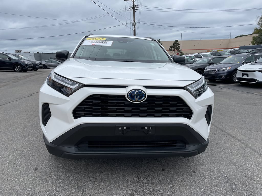 Used 2024 Toyota RAV4 LE AWD/4WD image 5