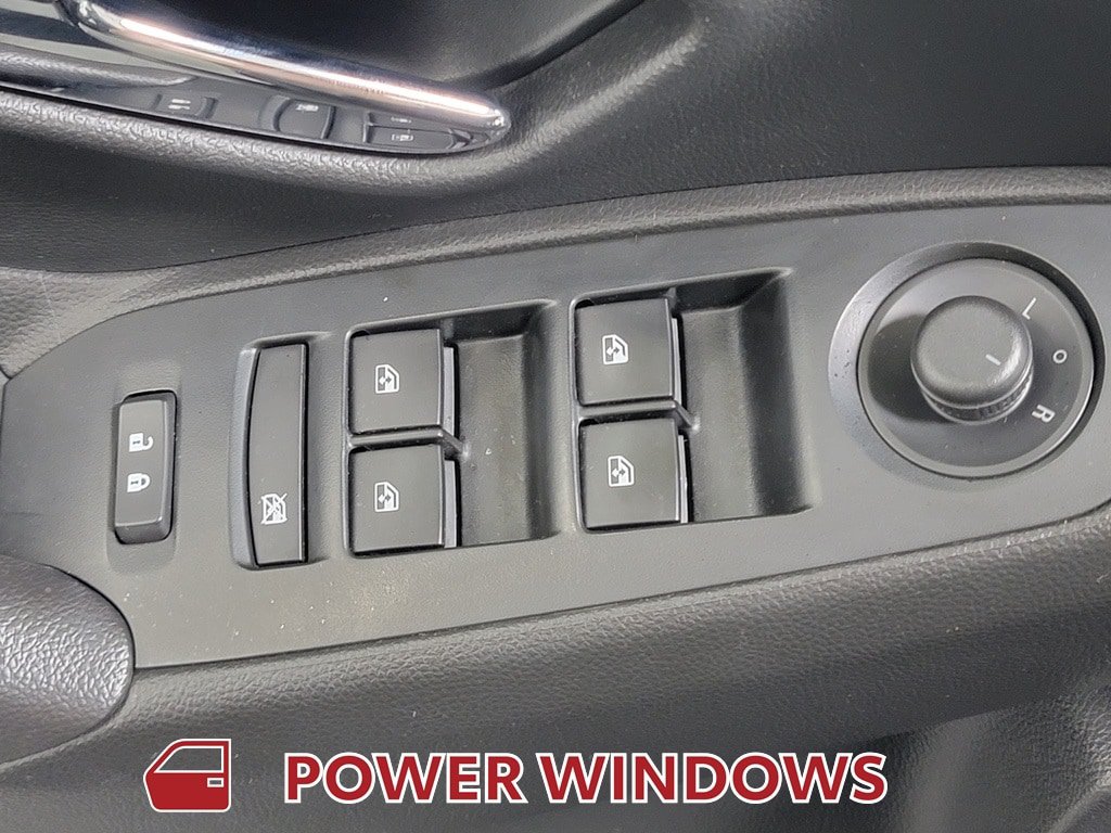 Used 2020 Chevrolet Trax LT w/ LT Convenience Package FWD image 26