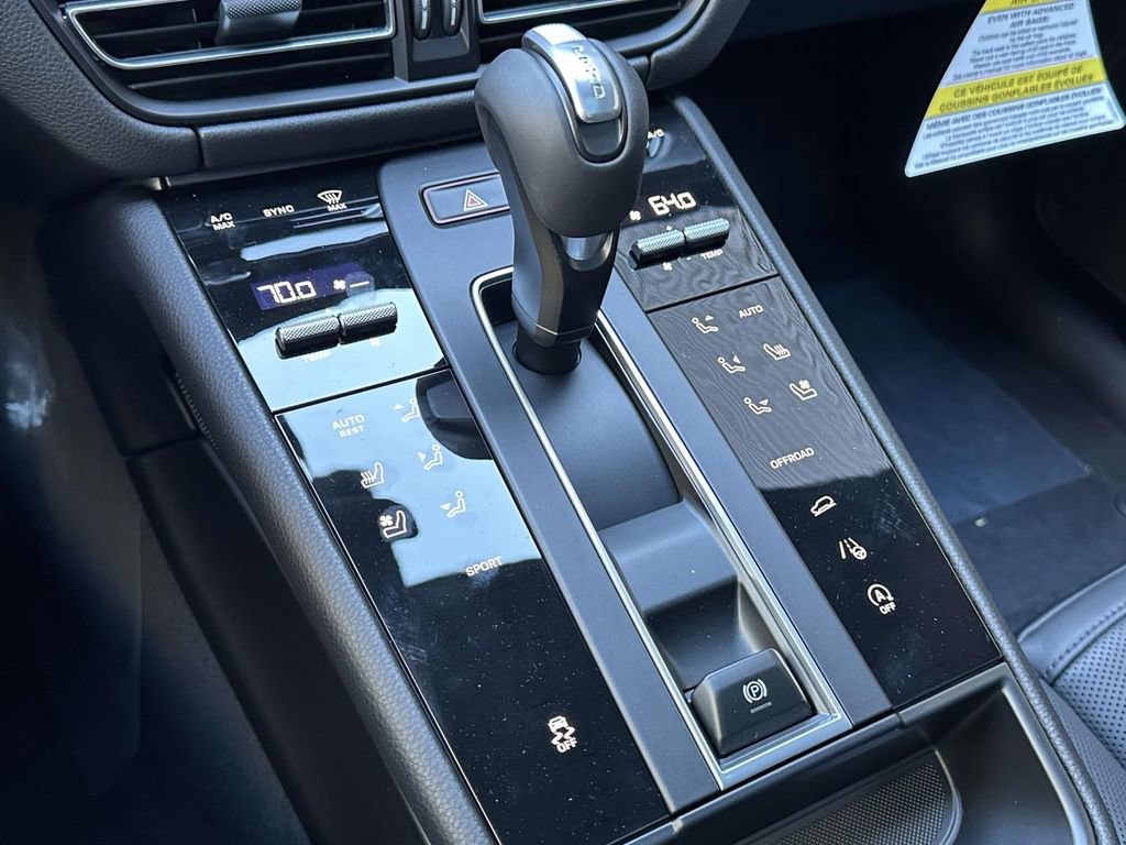 New 2026 Porsche Macan AWD/4WD image 27