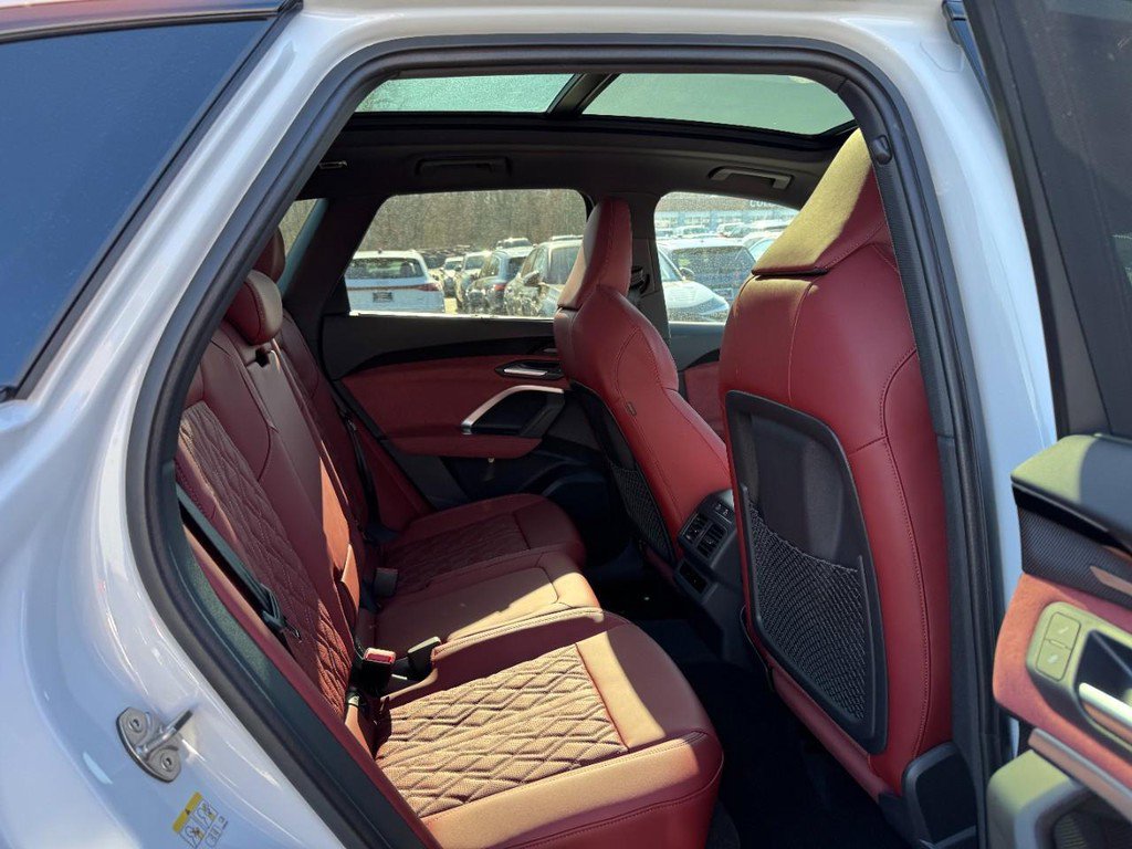 New 2025 Audi SQ5 Premium Plus image 7