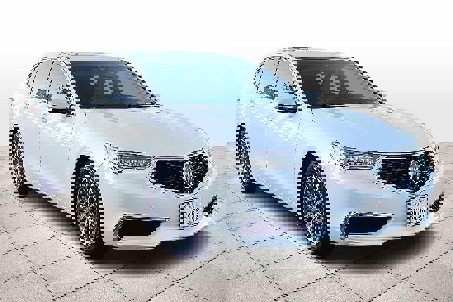 Used 2020 Acura TLX w/Technology Pkg image 2