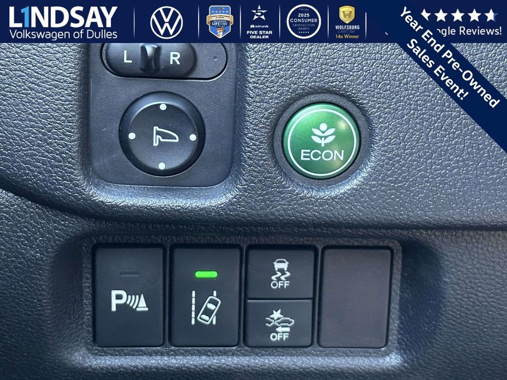 Used 2016 Honda Pilot Touring image 24