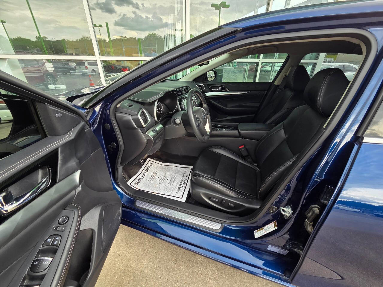 Used 2023 Nissan Maxima SV w/ Floor Mat Group image 13