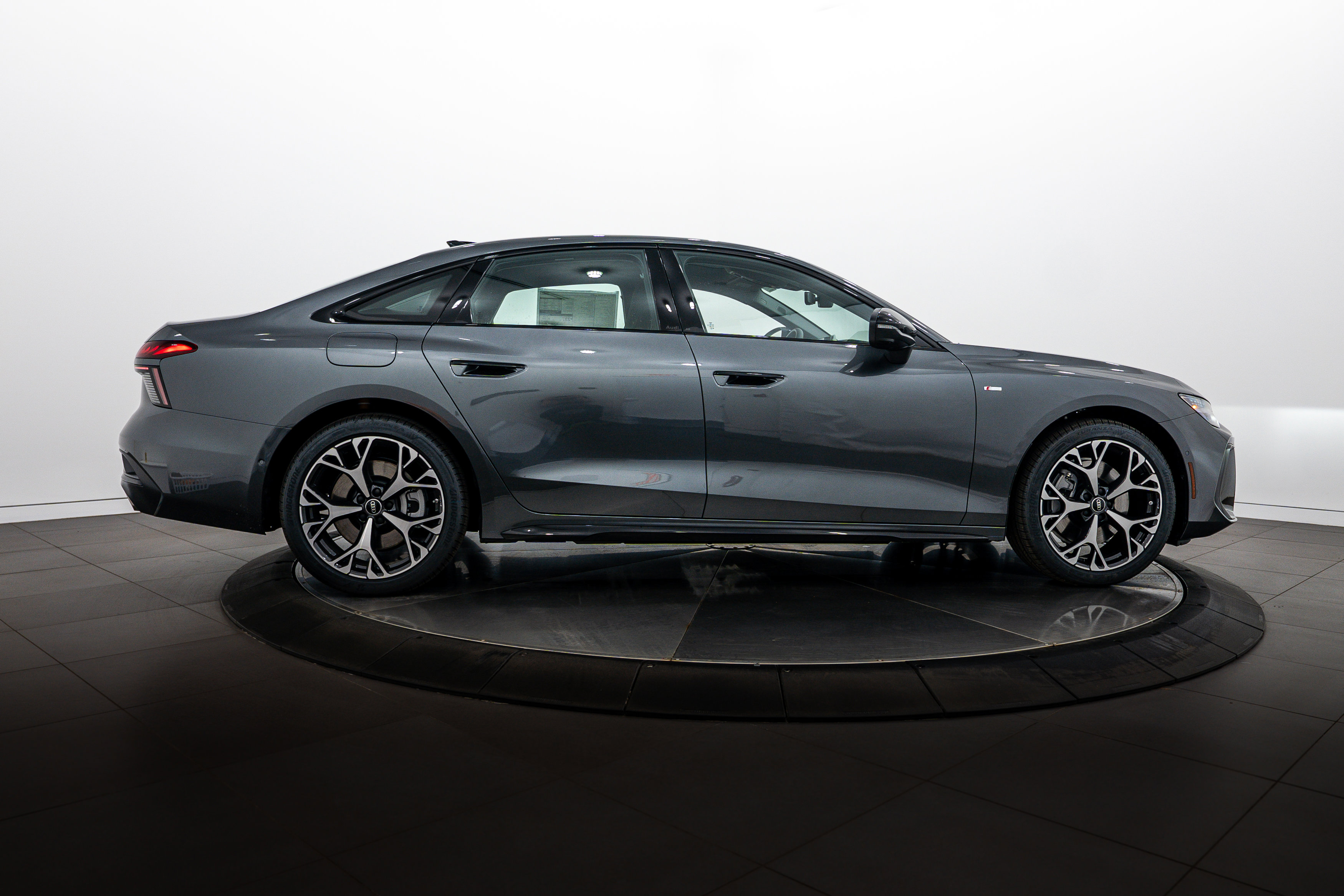 New 2026 Audi A6 Premium Plus AWD/4WD image 3