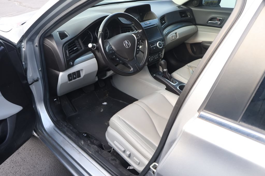 Used 2019 Acura ILX FWD image 7