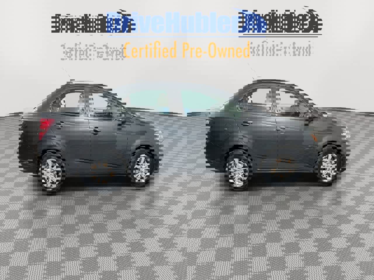 Used 2017 Chevrolet Sonic LS image 9