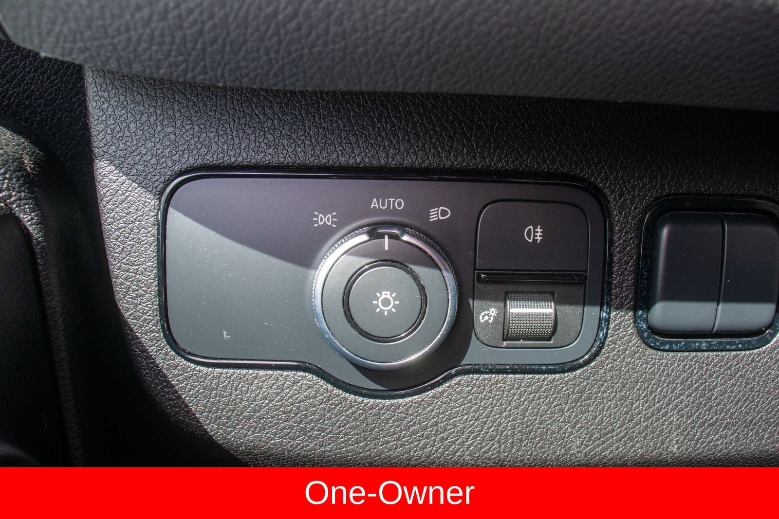 Used 2021 Mercedes-Benz Sprinter 2500 w/ Driver Convenience Package image 19