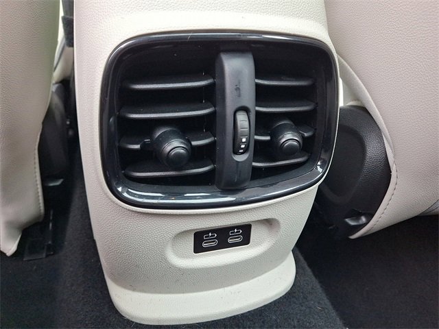 Used 2022 MINI Cooper Clubman S image 11