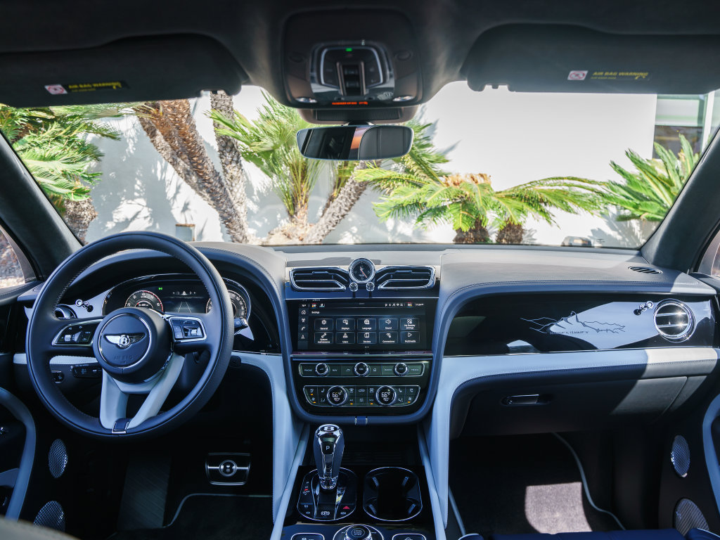 New 2027 Bentley Bentayga AWD/4WD image 4