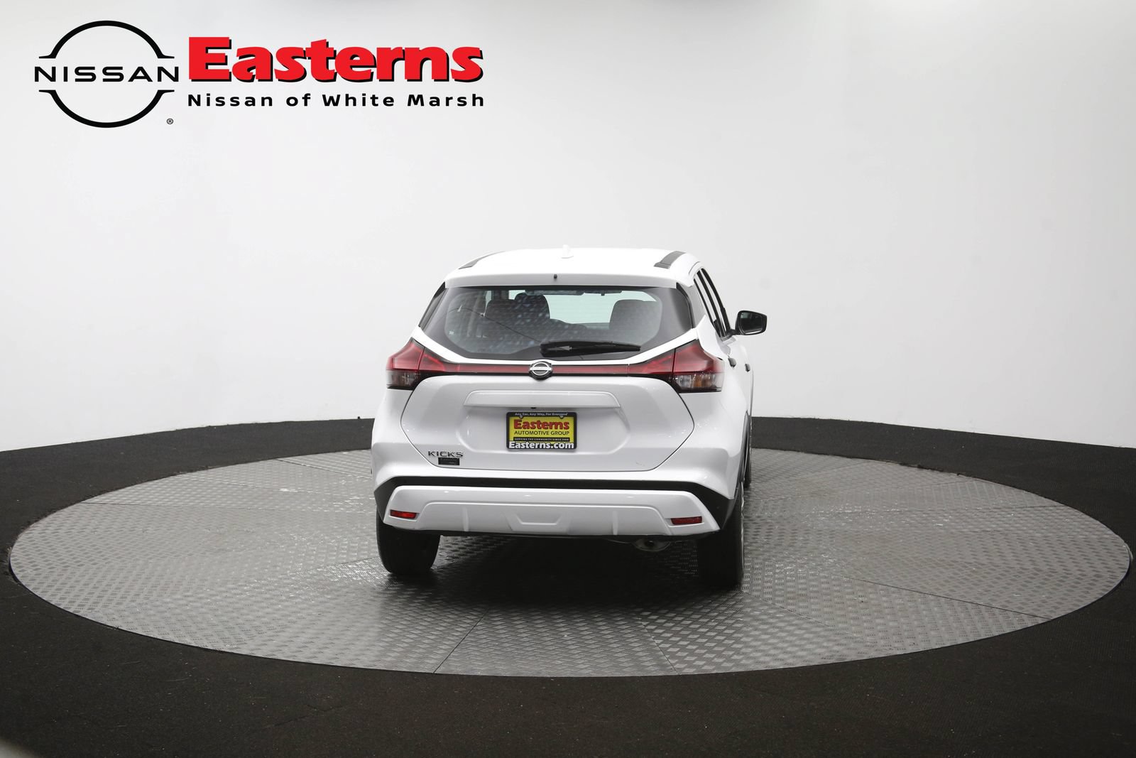 Used 2023 Nissan Kicks S FWD image 40