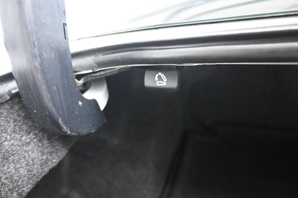Used 2012 Volkswagen Passat 2.5 S FWD image 40