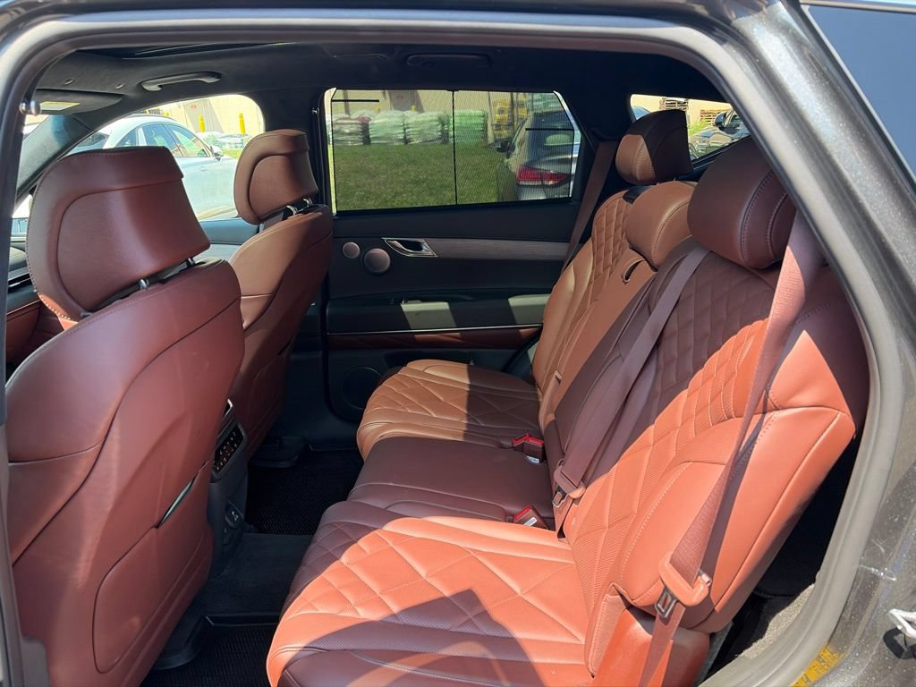 Certified 2025 Genesis GV80 3.5T Prestige AWD/4WD image 19