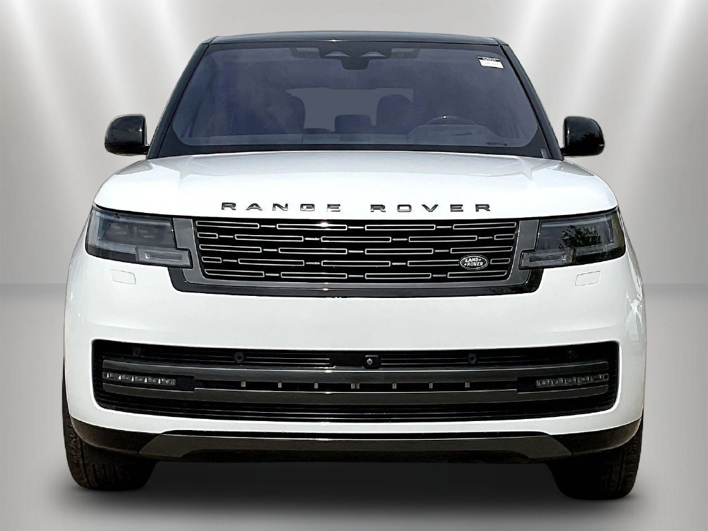 Used 2023 Land Rover Range Rover Long Wheelbase SE AWD/4WD image 2