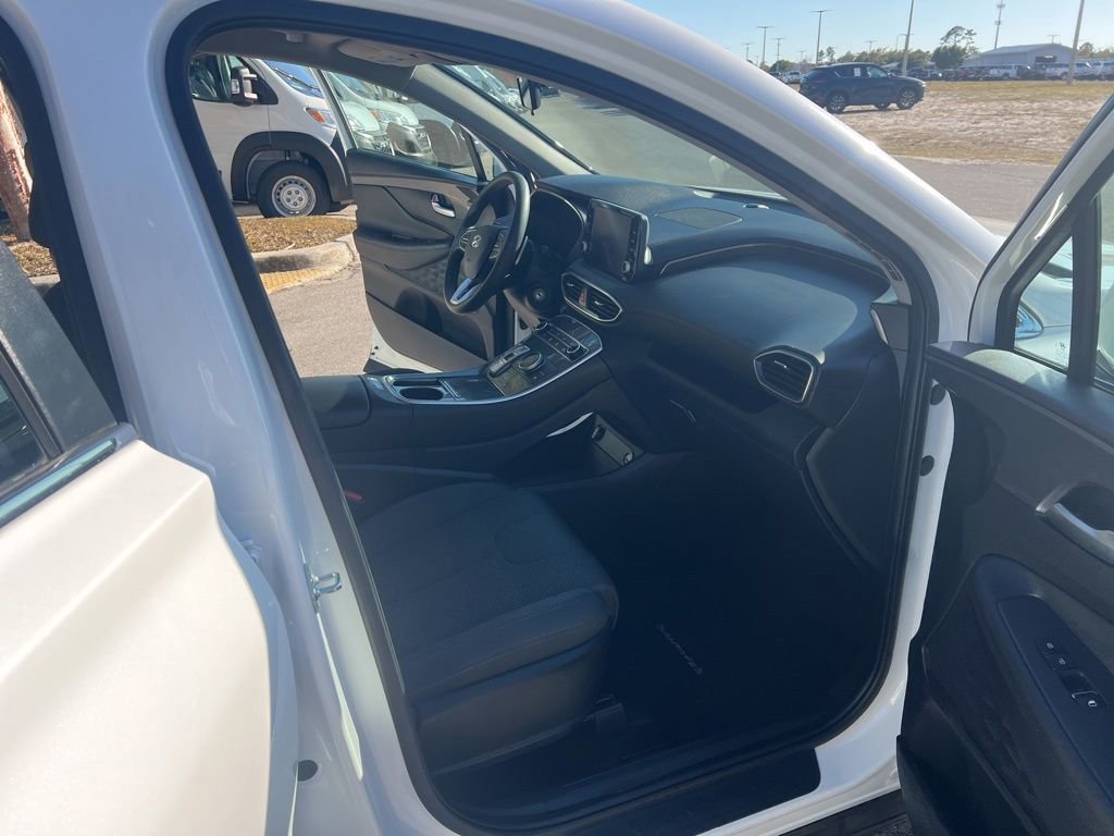 Used 2023 Hyundai Santa Fe SE image 40