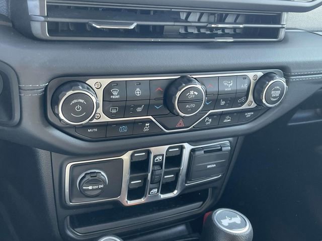 Used 2025 Jeep Wrangler Sahara 4xe w/ Safety Group image 19