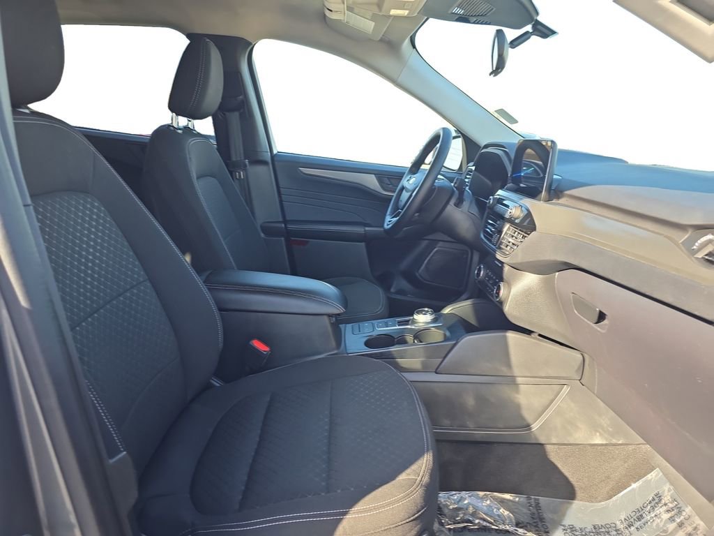 Used 2024 Ford Escape Active w/ Cold Weather Package image 16