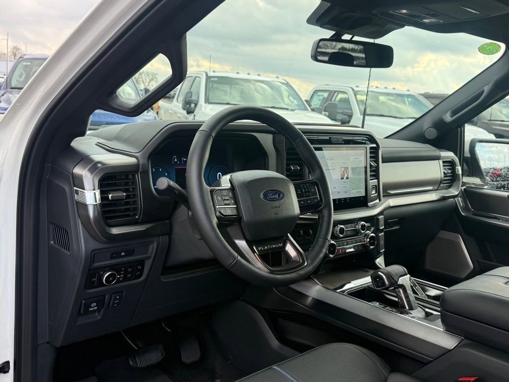 New 2025 Ford F150 Platinum w/ Equipment Group 702A High image 4