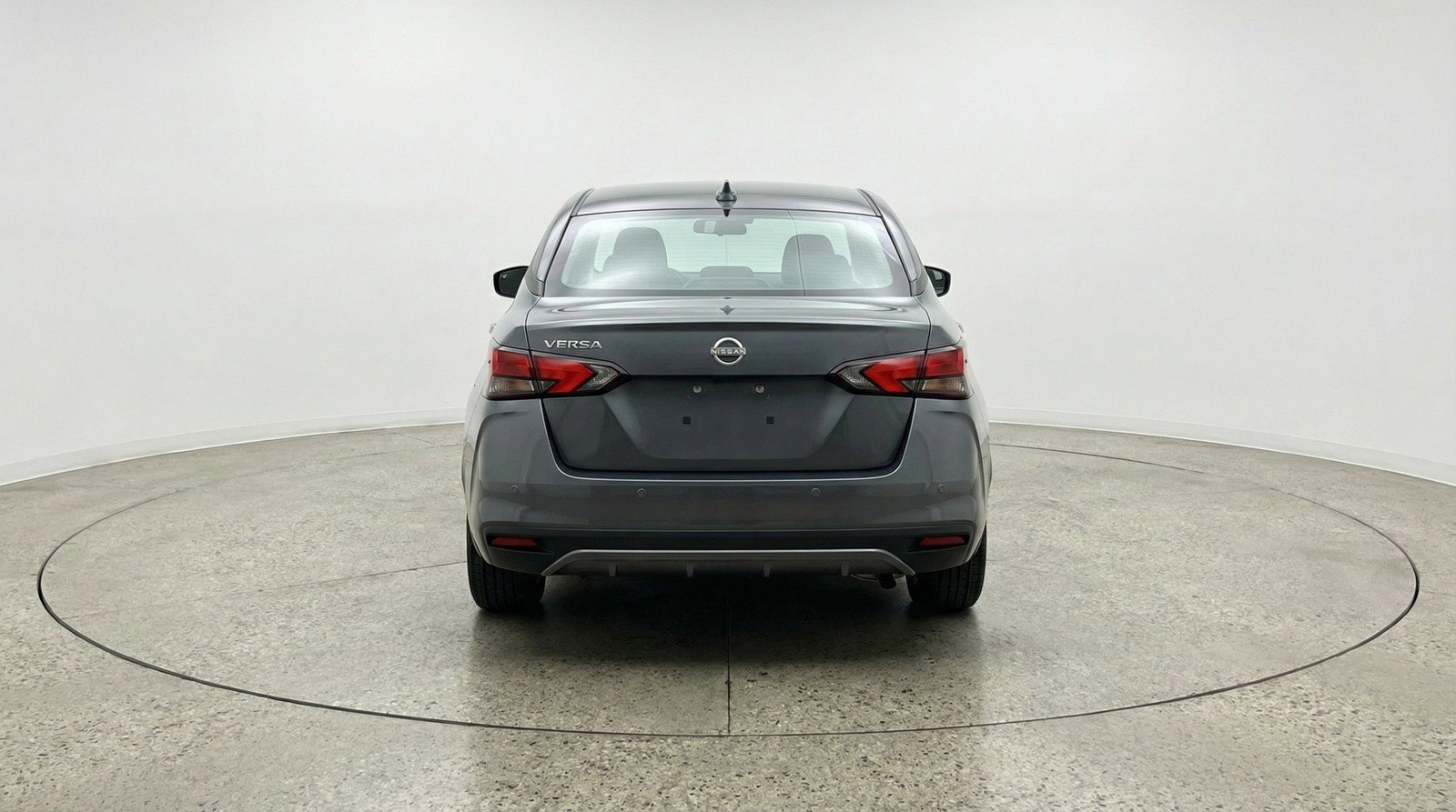 Used 2025 Nissan Versa SV image 7