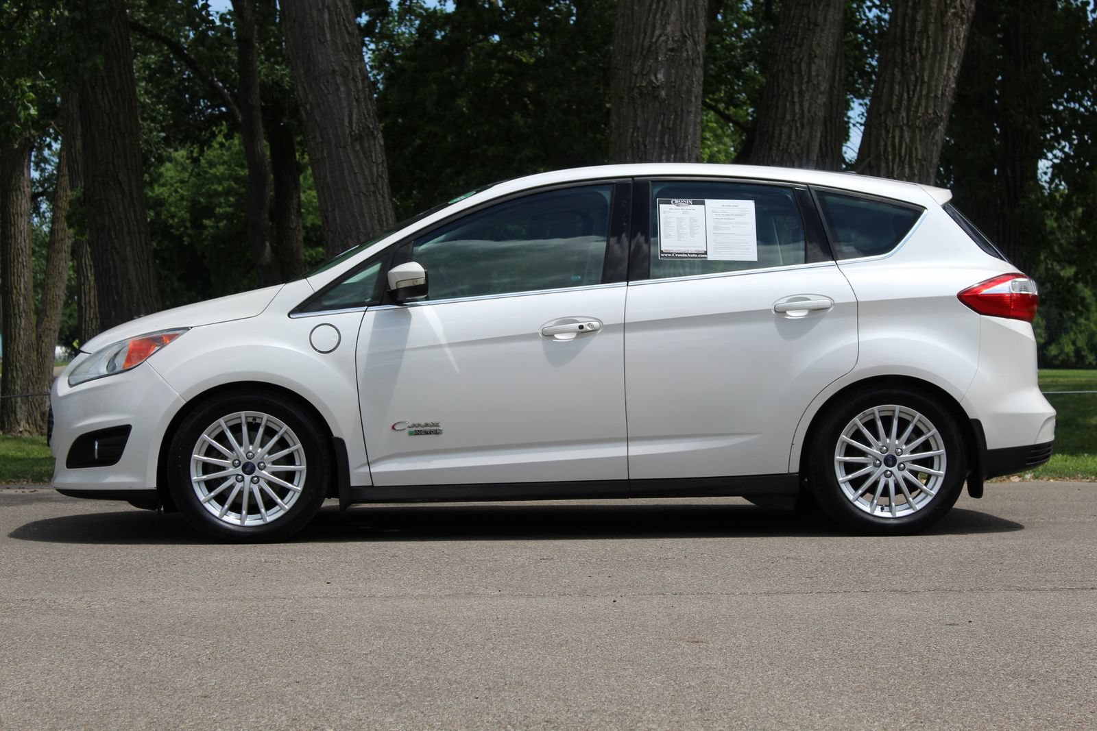 Used 2015 Ford C-MAX Energi SEL w/ Equipment Group 302A FWD image 4