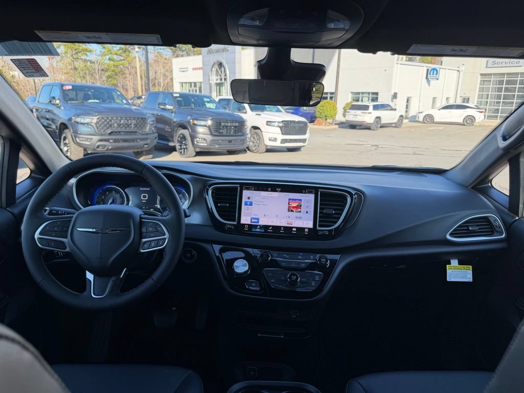 New 2026 Chrysler Voyager LX FWD image 39