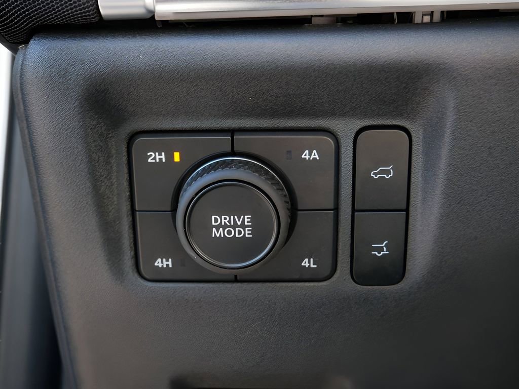 Used 2025 Ford Expedition Max Platinum AWD/4WD image 18