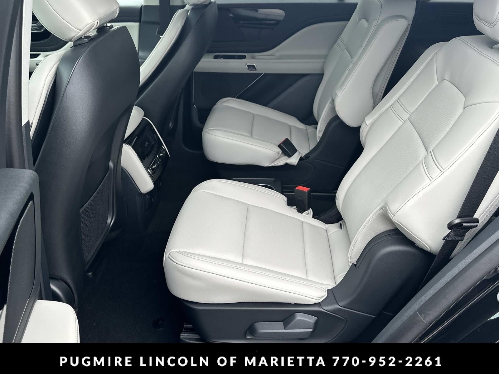 New 2026 Lincoln Aviator 2WD image 21